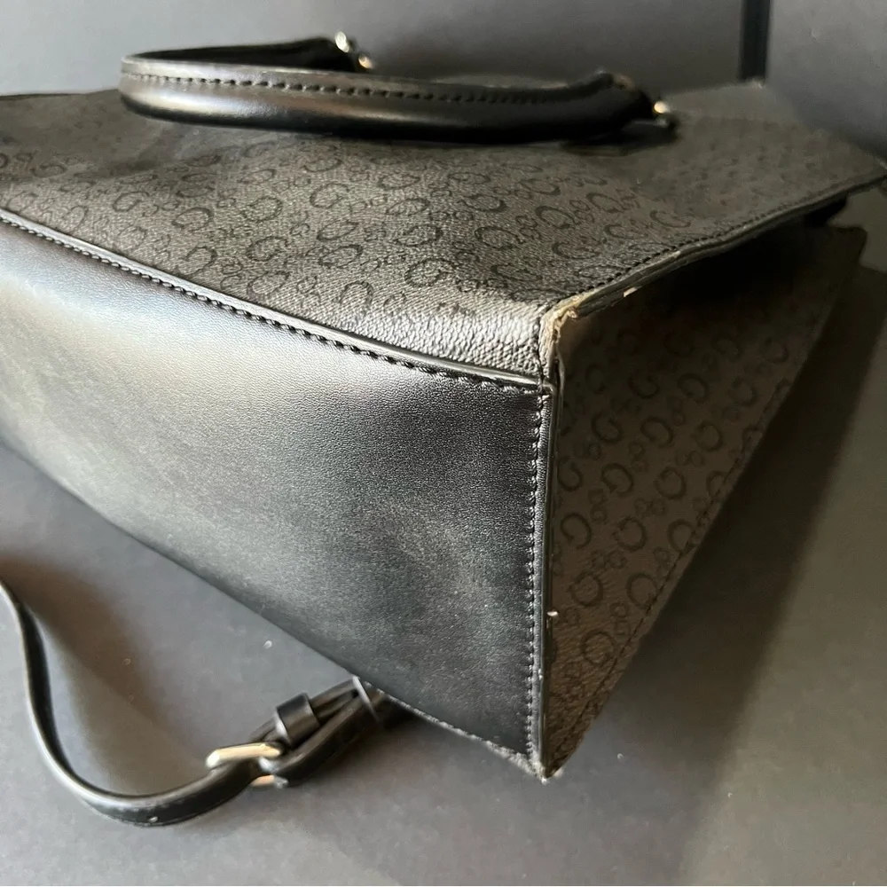 Guess Los Angeles Hand Bag Purse Black Shoulder Bag